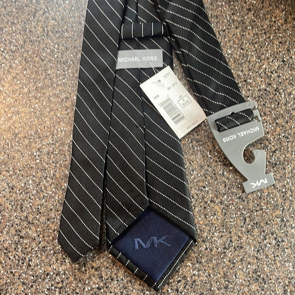 Michael Kors Silk Tie - Picture 2 of 3